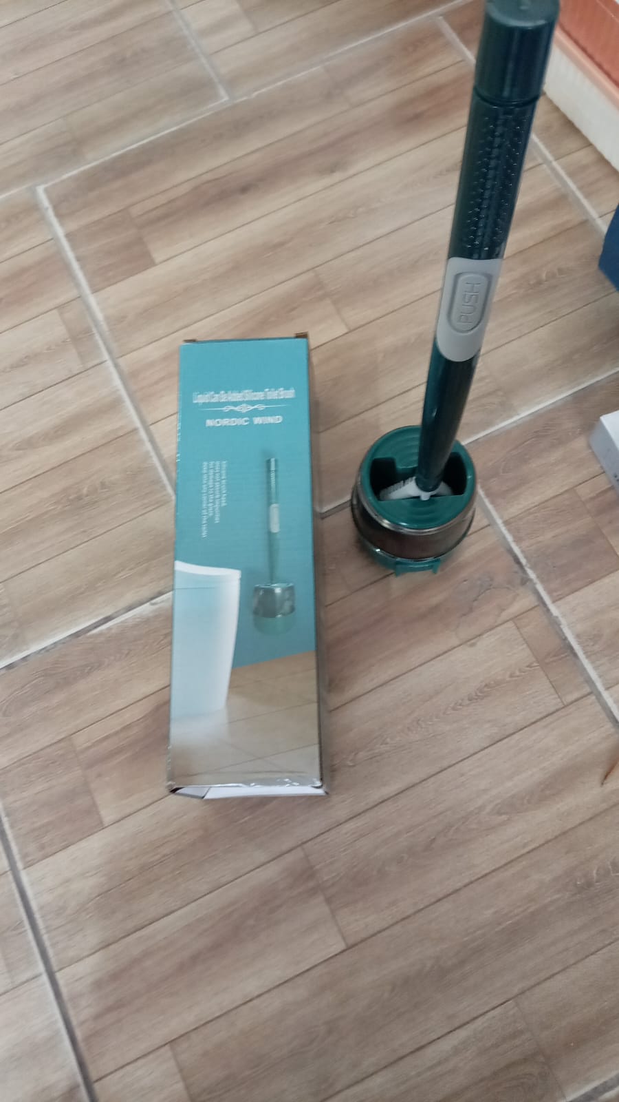 Brosse Nettoyante WC en Silicone avec Support Ventilé
