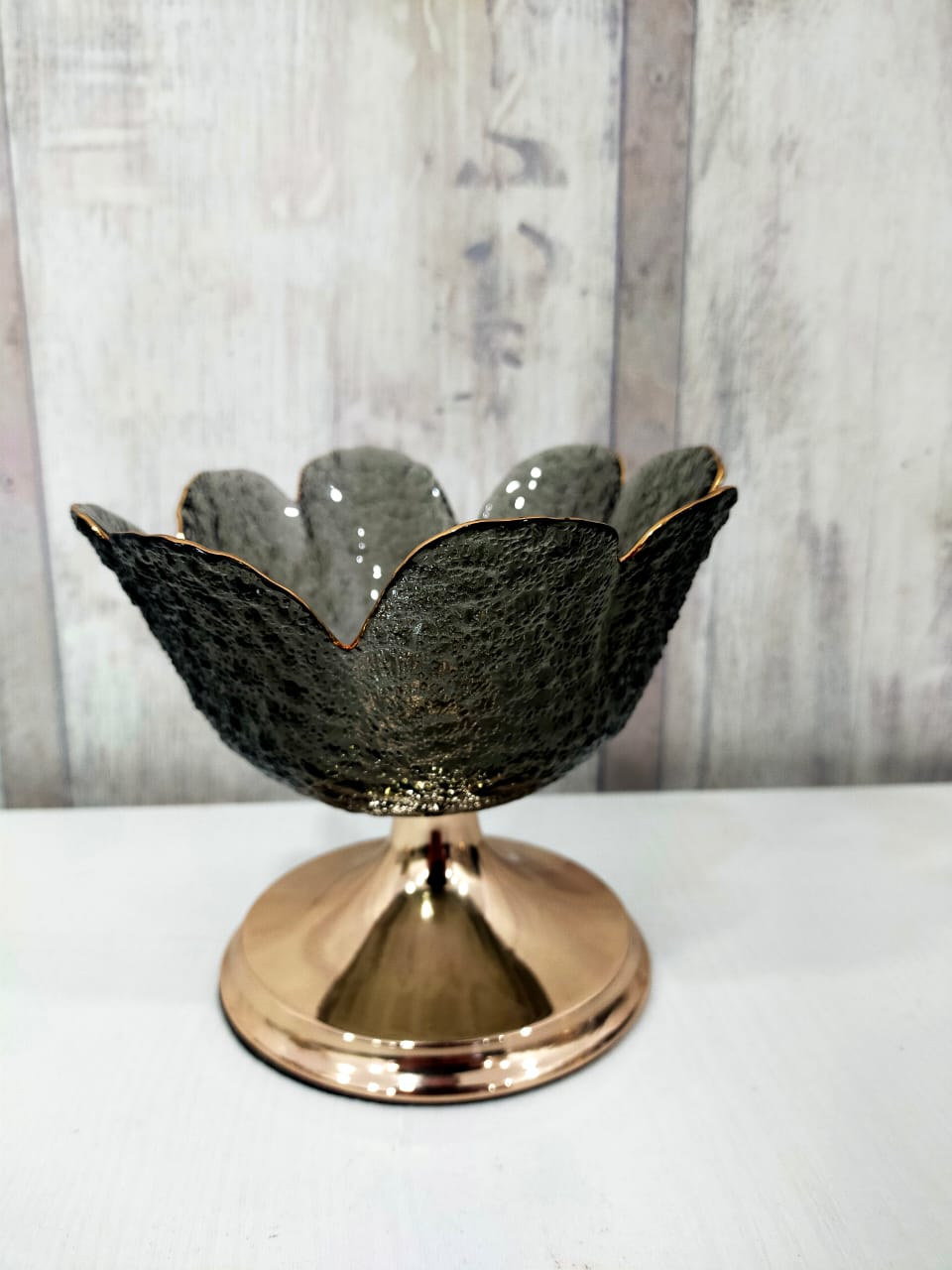 Bonbonnière en verre avec support doré 4-40-1/2/3