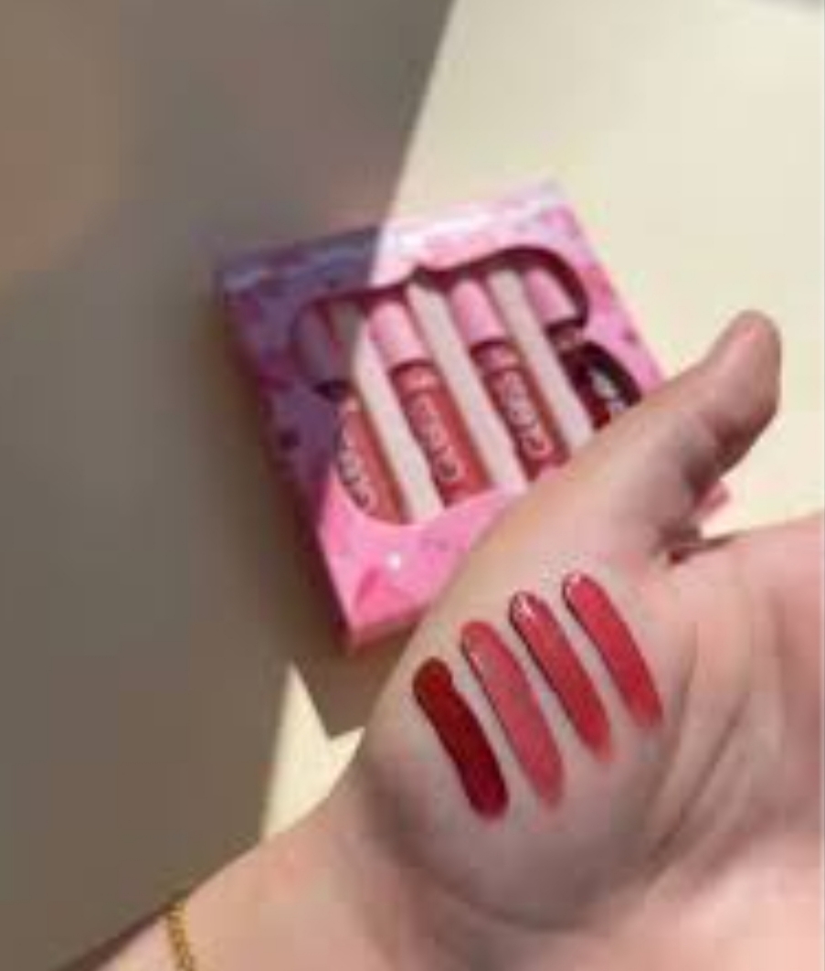 Pack lip gloss color castibe  4 pièces