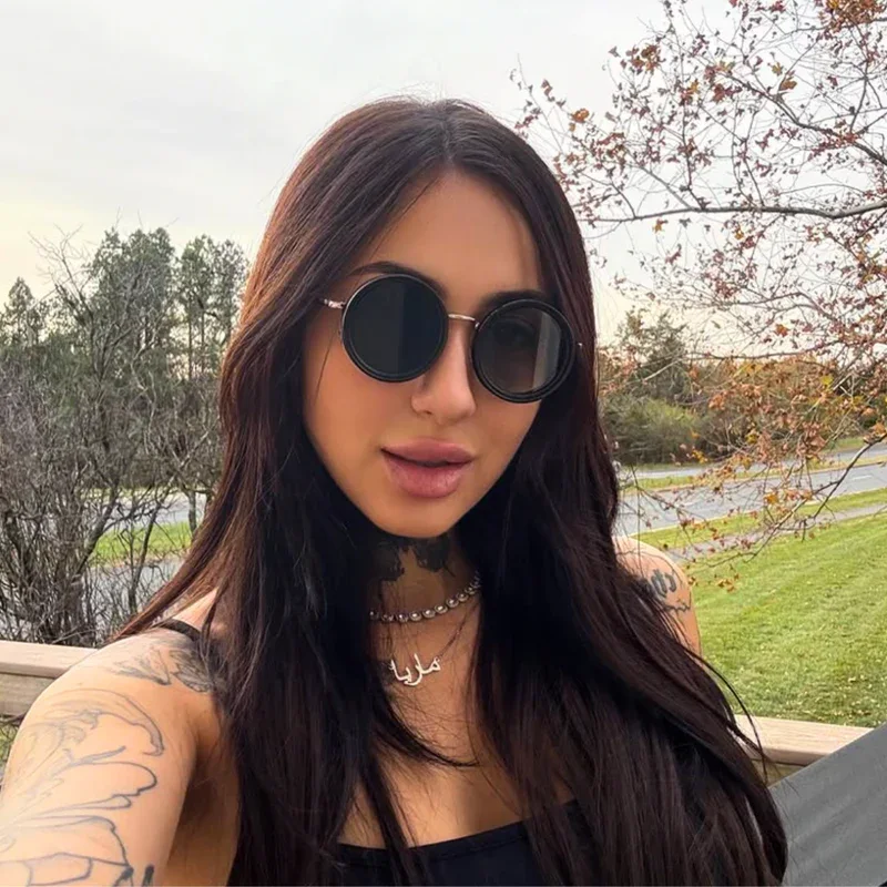 Lunettes Mixte Smart-Tint : Contrôlez la Lumière à Votre Guise