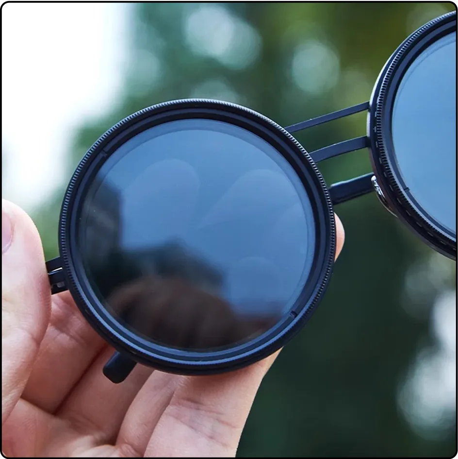 Lunettes Mixte Smart-Tint : Contrôlez la Lumière à Votre Guise