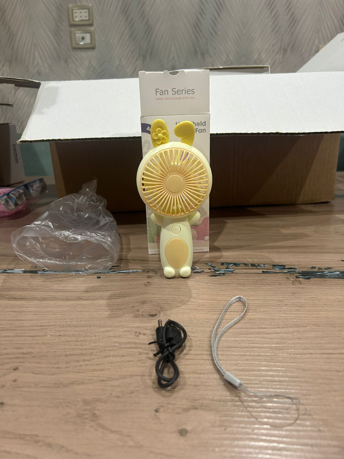 Mini-Ventilateur de Poche Rechargeable avec Dragonne