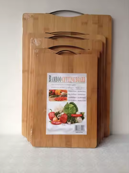 Planche à découper en bambou pour la cuisine 22Cm x 32Cm.